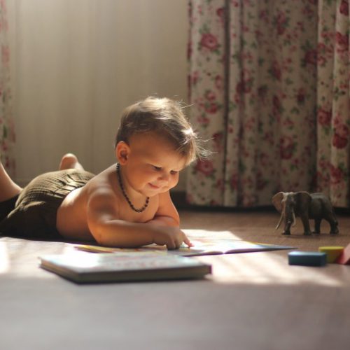 Jaką rolę pełnią zabawki sensoryczne w ośrodkach terapii dla dzieci?